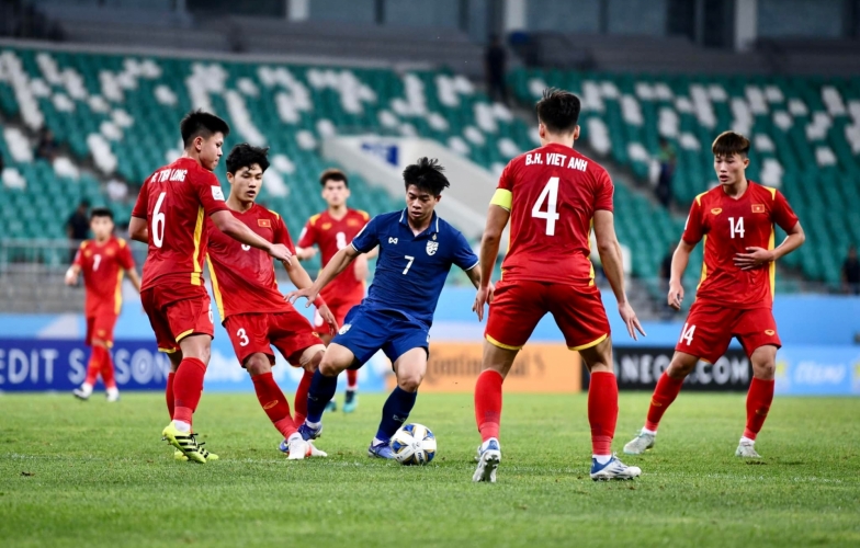 Chuyên gia ĐNÁ: ‘Lối chơi U23 Việt Nam không an toàn, khó giành chiến thắng'