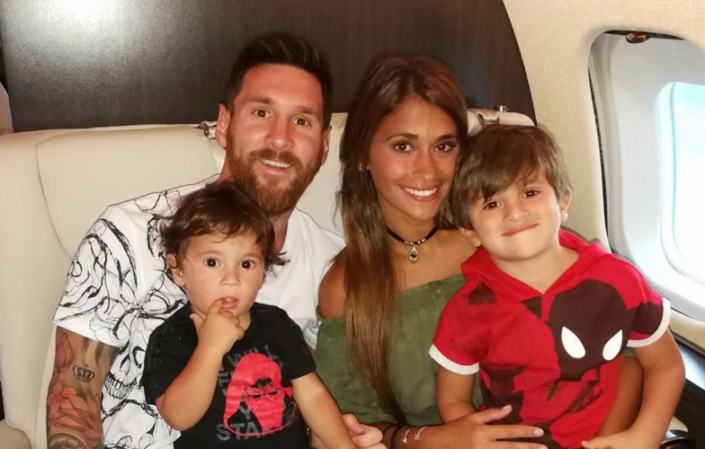 Messi bất ngờ bị người Pháp chỉ trích vì 'lý do gia đình'?