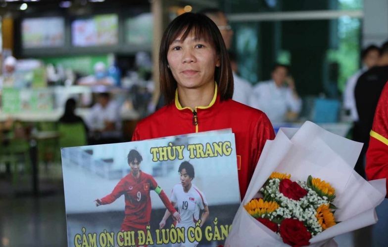 Thùy Trang nói gì về việc chuyển đến Lank FC, không được ra sân tại World Cup?