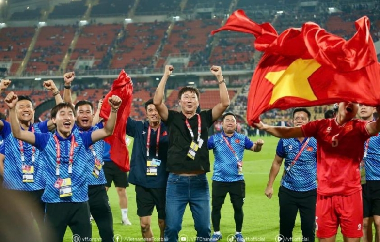 HLV Kim Sang Sik được 'giúp sức' để tái lập thành tích HCV SEA Games