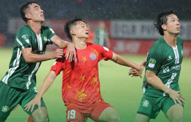 VAR cứu thua, Bình Phước tiến sát vé play-off thăng hạng