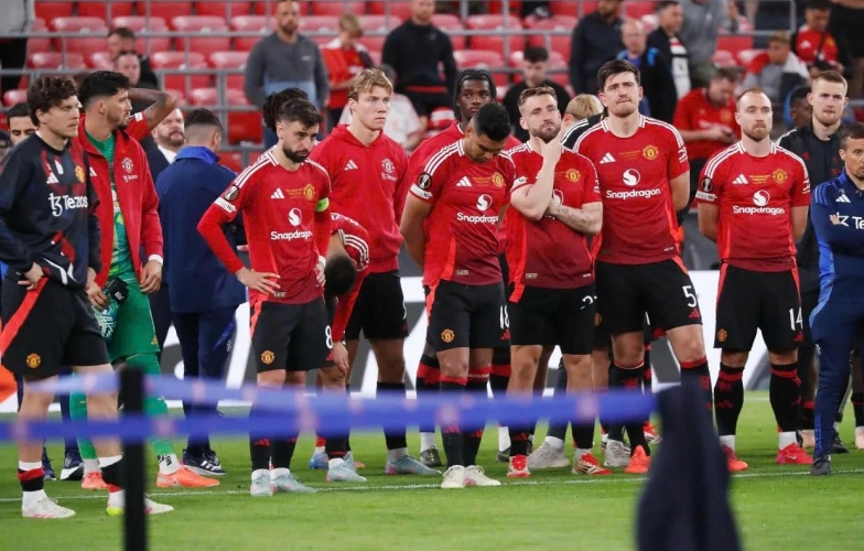 Chuyển nhượng MU 23/5: MU rao bán hàng loạt trụ cột; nhắm sao Dortmund thay Onana