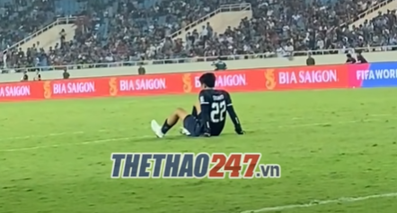 Thủ môn Indonesia có hành động gây bão ở trận thắng Việt Nam