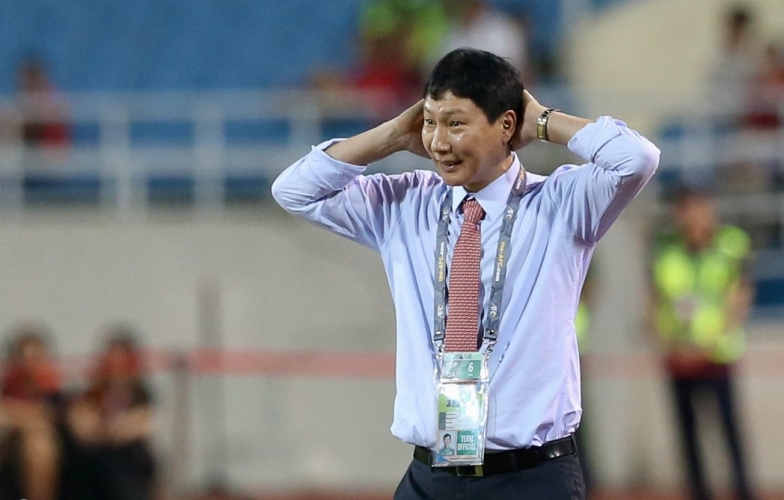 HLV Kim Sang Sik thay thế loạt cầu thủ ĐT Việt Nam