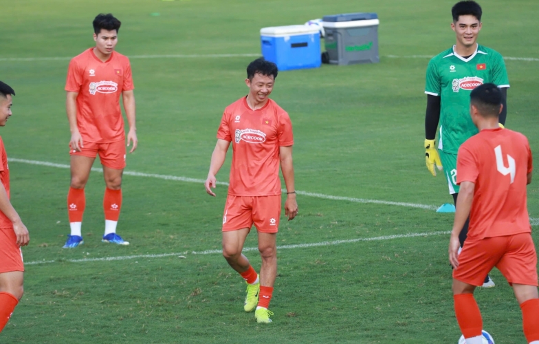 ĐT Việt Nam thắng 2-1 trước ngày sang Malaysia