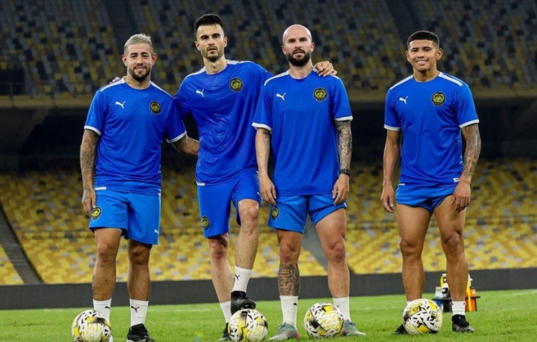 CĐV yêu cầu FIFA điều tra dàn sao nhập tịch của Malaysia