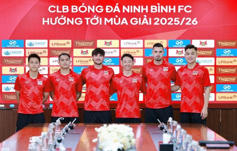 'Đại gia' V-League công bố loạt tân binh khủng, đua vô địch mùa tới?