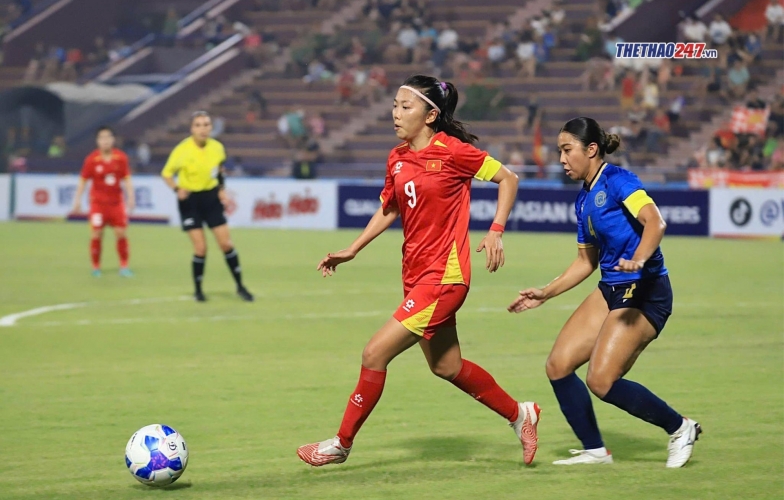 Trực tiếp nữ Việt Nam 0-0 nữ Thái Lan: Nhập cuộc hứng khởi