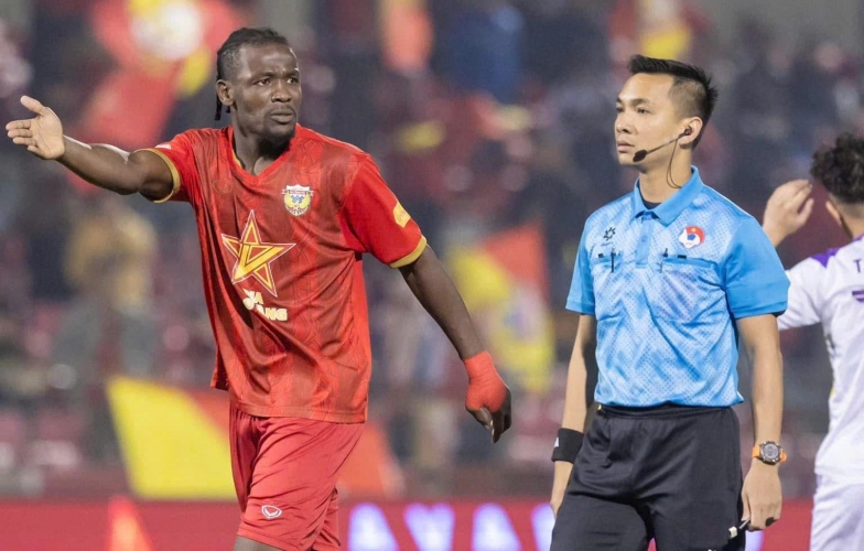 FIFA báo tin vui cho bóng đá Việt Nam về trọng tài