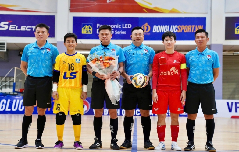 Giã từ sân cỏ, tiền vệ ĐT Việt Nam bất ngờ tái xuất ở sân futsal