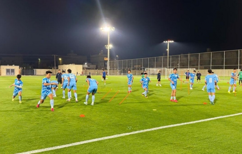 Video: Thanh Nhàn vẫn chưa bình phục, U23 tập buổi đầu tiên tại Ả Rập Xê Út