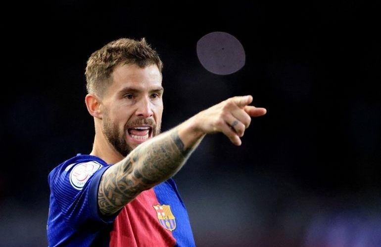 Đàm phán thần tốc, Ronaldo đón chào 'thủ lĩnh phòng ngự' Barca
