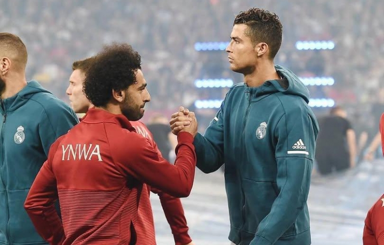 Huyền thoại Man United so sánh Salah với Cristiano Ronaldo