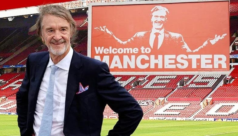 Bị MU ruồng bỏ, 'siêu tiền vệ' lên tiếng về việc trở lại Old Trafford