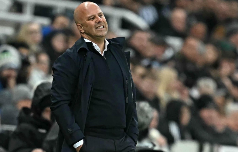 Vấn đề Arne Slot chưa thể giải quyết ở Liverpool