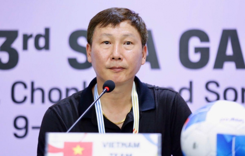 HLV Kim Sang-sik nói điều quan trọng nhất trước đại chiến Thái Lan