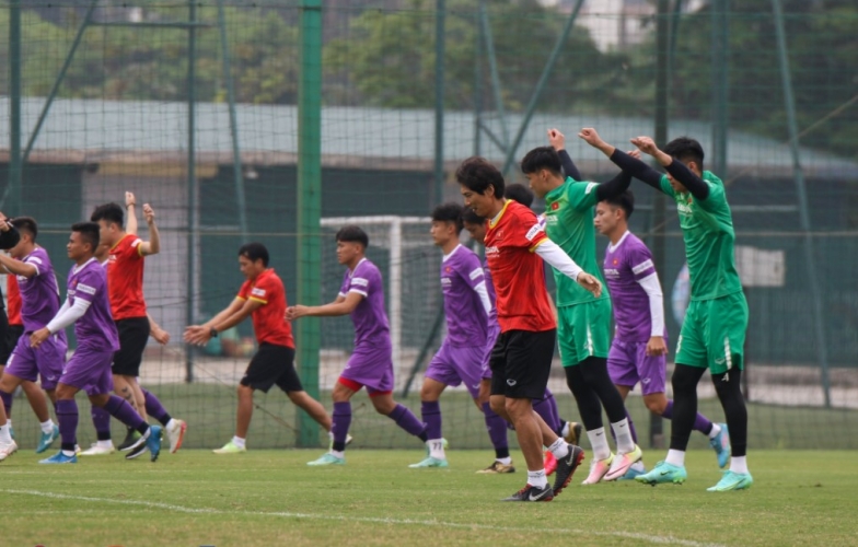 'Đội B' U23 Việt Nam có lần đầu tiên cùng 'người thay thế HLV Park'