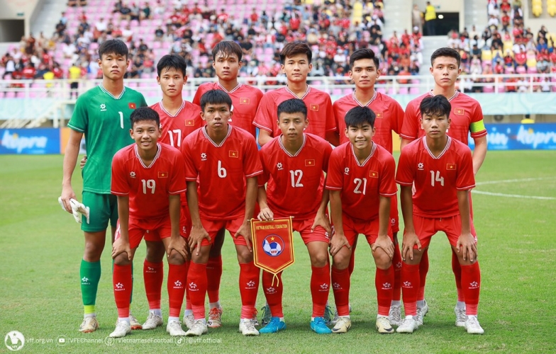 Xác định 5 cầu thủ đầu tiên được gọi lên tuyển Việt Nam