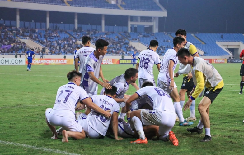 Bầu Hiển thưởng cực đậm cho Tuấn Hải và Hà Nội FC