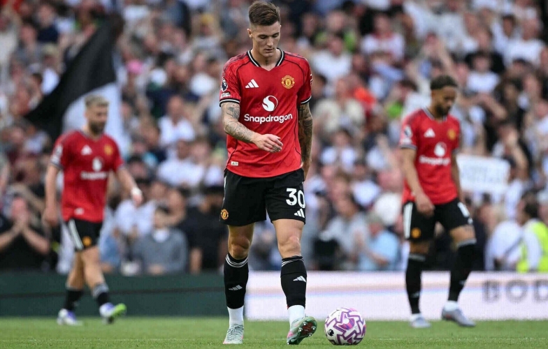 MU lập thêm kỷ lục buồn sau trận hoà Leeds United