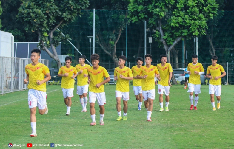 Trụ cột U19 Việt Nam báo tin vui lớn trước cuộc đối đầu Thái Lan tại giải AFF