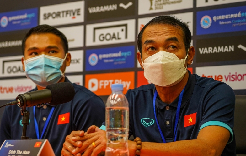 HLV U23 Việt Nam tiết lộ 'kế sách đặc biệt' khi tung thủ môn vào sân