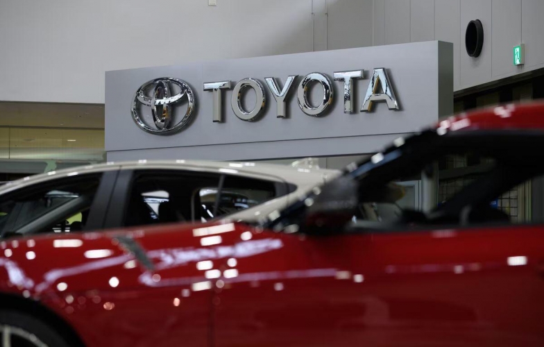 Toyota lập cú đúp kỷ lục nhờ nhu cầu mua xe tăng mạnh