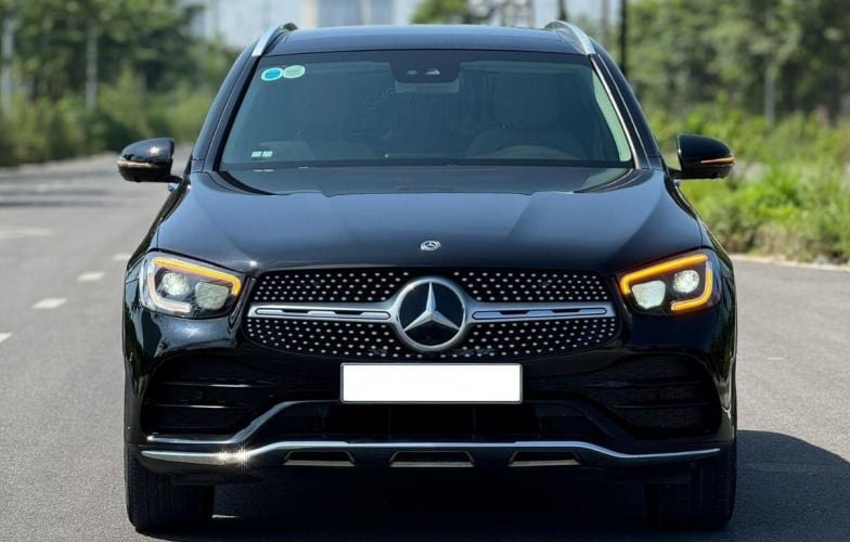 Lăn bánh 4 năm, Mercedes-Benz GLC 300 2020 xuống giá bất ngờ trên sàn xe cũ