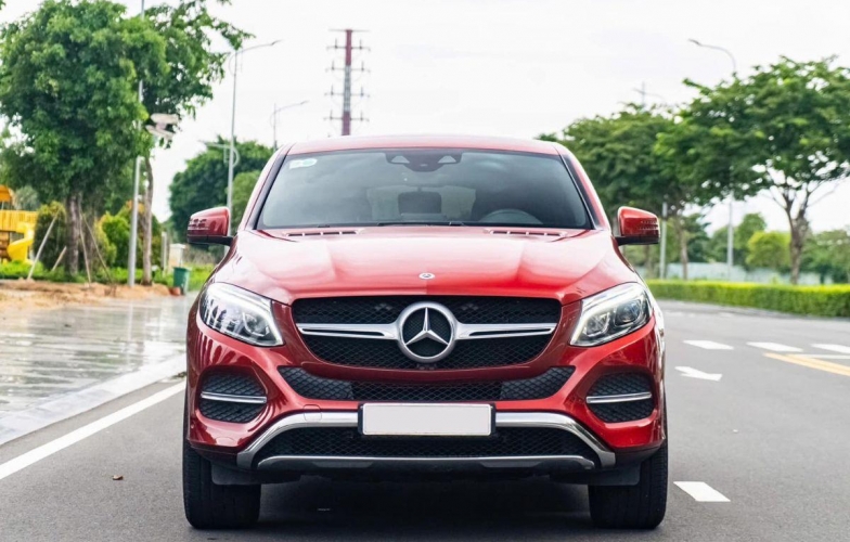 Mercedes-Benz GLE 400 Coupe 2019 lên sàn xe cũ với giá ngỡ ngàng sau 5 năm lăn bánh