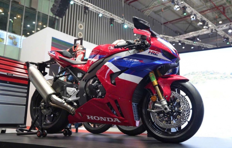 Xe thể thao phân khối lớn Honda CBR1000RR-R ra mắt Việt Nam, giá 1,052 tỷ đồng