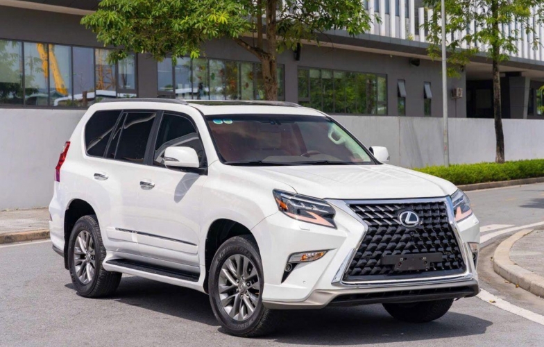 Lăn bánh 10 năm, SUV hạng sang Lexus GX 460 2014 rao bán với giá khó tin