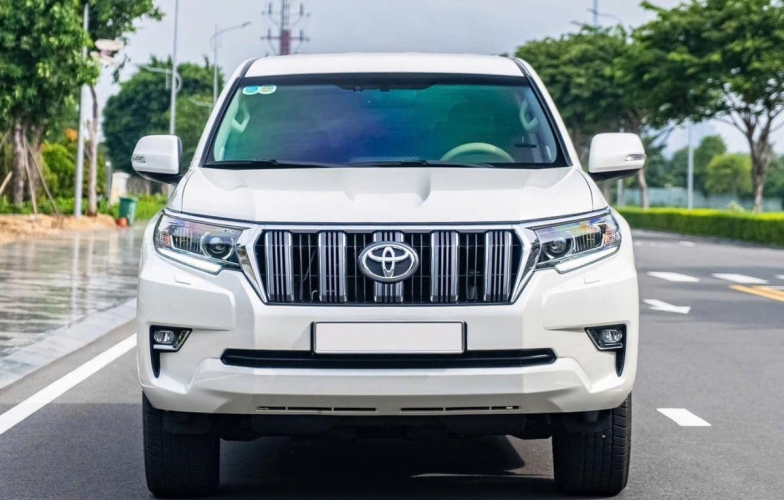 Toyota Land Cruiser 2021 lăn bánh 3 năm giữ giá khó tin trên thị trường xe cũ