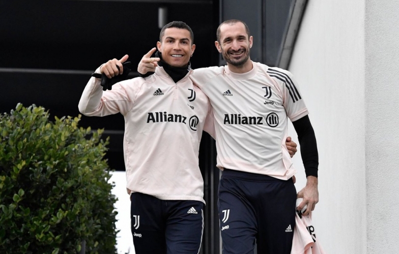 Juventus chính thức gia hạn hợp đồng với ‘ngôi sao không tuổi’
