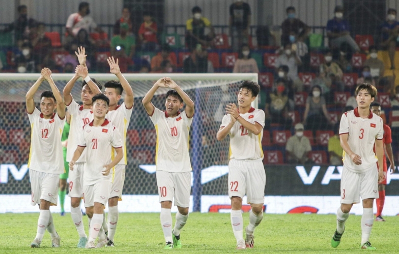 CĐV Đông Nam Á chỉ thẳng nhà vô địch sau chiến thắng 'hủy diệt' của U23 Việt Nam