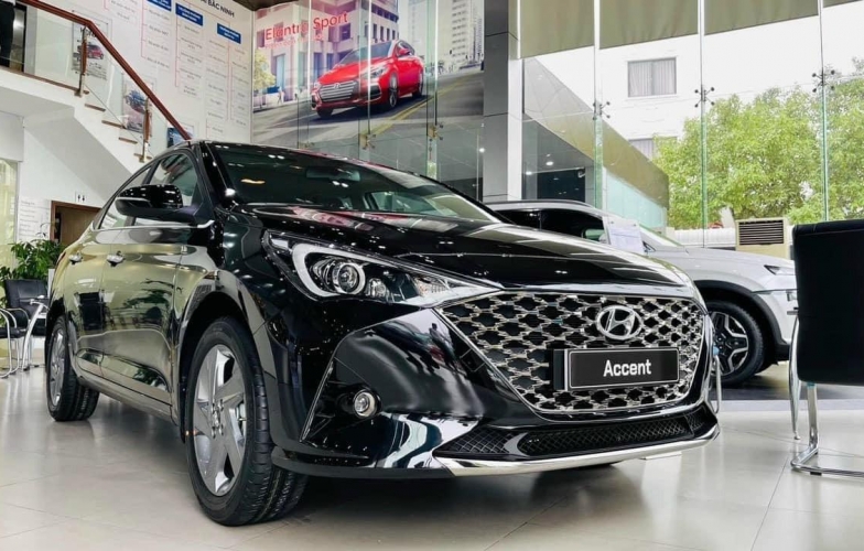 Hyundai Accent giảm giá 'sập sàn' tại đại lý, quyết giữ vững ngôi vương doanh số