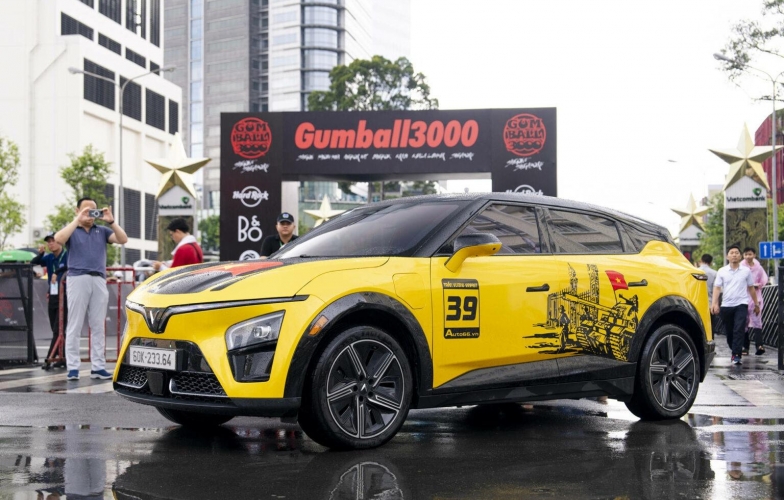 Dàn xe điện VinFast VF 7 và VF 9 đồng hành cùng các KOL hàng đầu thế giới tại Gumball 3000