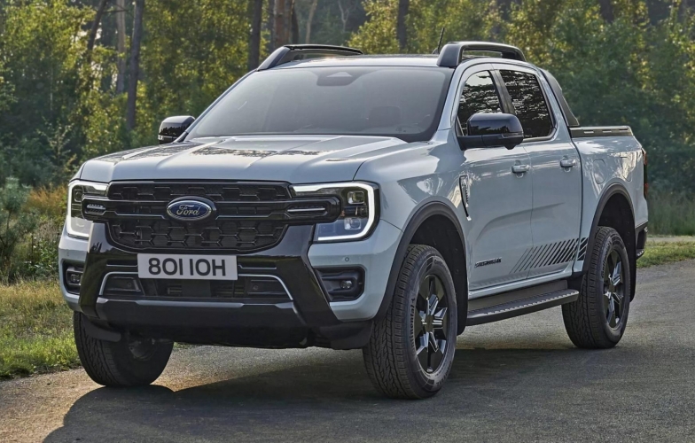 Ford Ranger PHEV trình làng: Động cơ mạnh 275 mã lực, tầm vận hành thuần điện đạt 45 km