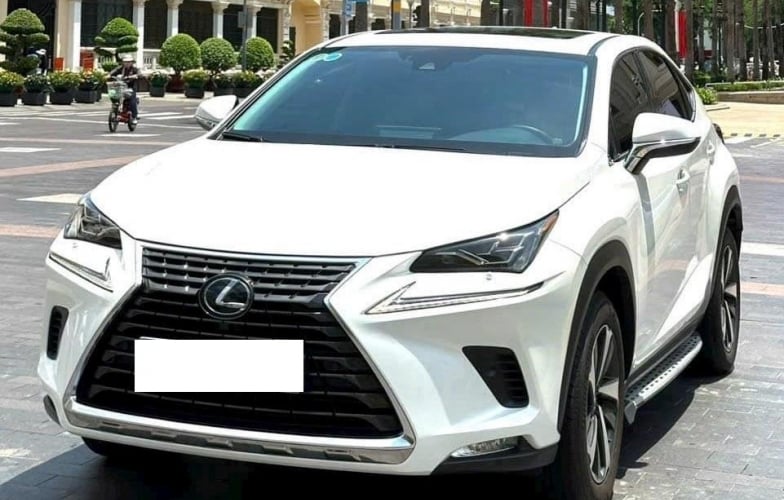 Mới chạy 15.000 km, xe sang Lexus NX 300 2021 có giá thế nào trên sàn xe cũ?