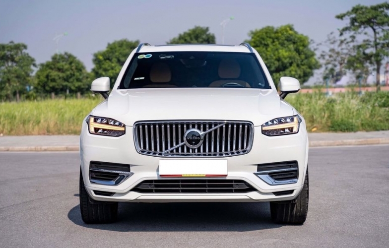 Sau 3 năm lăn bánh, Volvo XC90 hybrid 2021 được chủ nhân bán lại với giá khó tin