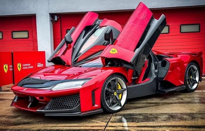 Cận cảnh siêu xe hybrid Ferrari F80 'bằng xương bằng thịt', mạnh đến 1.200 mã lực