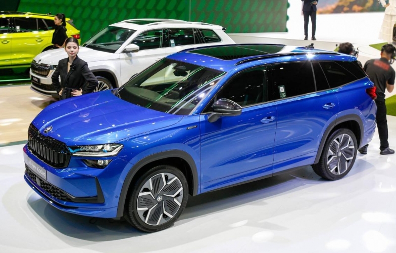 Skoda Kodiaq thế hệ mới ra mắt tại VMS 2024, thêm trang bị đấu Hyundai Santa Fe