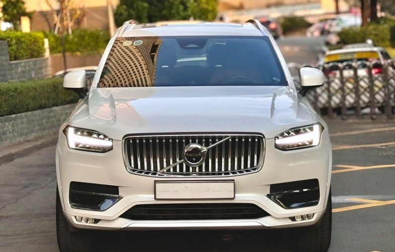 Lăn bánh 30.000 km, xe sang Volvo XC90 2023 được chào bán với giá không ngờ