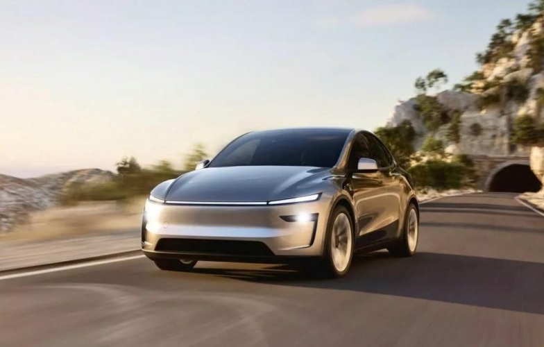 Xe điện Tesla Model Y 2025 ra mắt tại quê nhà, giá quy đổi từ 1,5 tỷ đồng