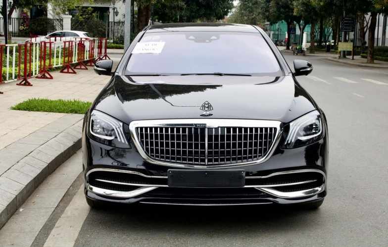 Sedan siêu sang Mercedes-Maybach S450 2018 lăn bánh 7 năm lên sàn xe cũ với giá khó tin