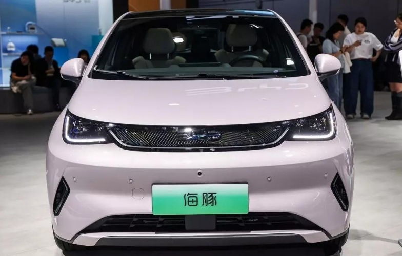 Xe điện giá rẻ BYD Dolphin đang bán tại Việt Nam ra mắt phiên bản nâng cấp ở quê nhà