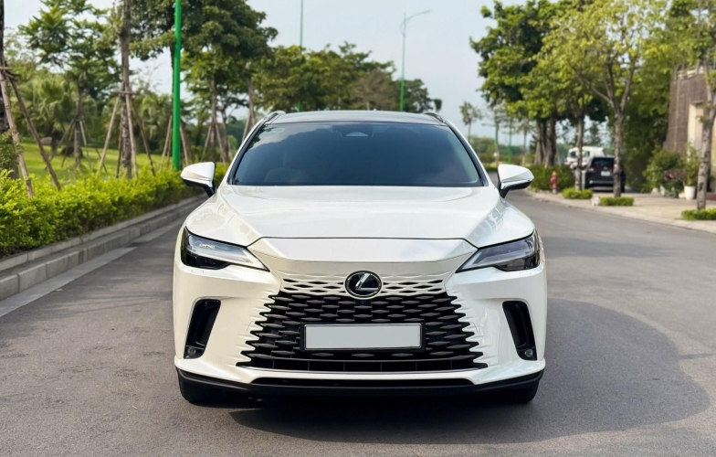 Sau 2 năm sử dụng, xe sang Lexus RX 350 2023 chạy lướt đã vội lên sàn xe cũ