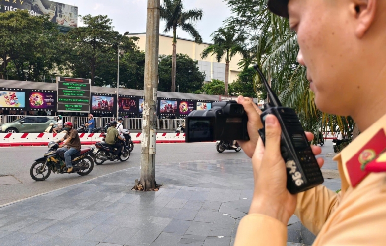 CSGT Hà Nội triển khai hơn 20 điểm ghi hình lưu động, người vi phạm hết đường 'né chốt'