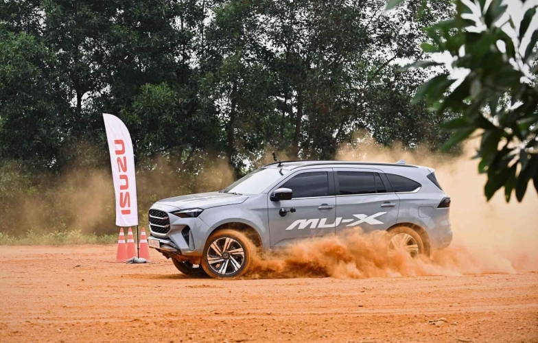 Bổ sung trang bị, tăng giá bán: Isuzu mu-X 2025 liệu có quá tự tin?