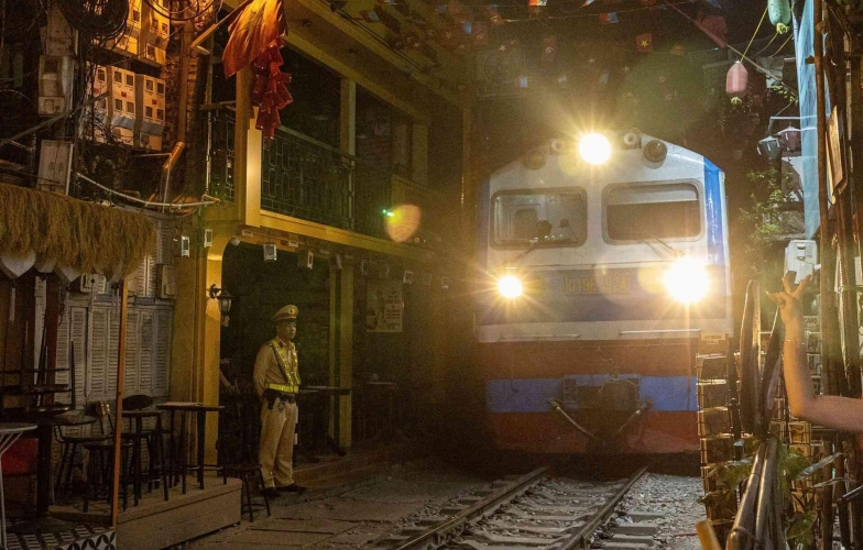 Hà Nội tăng cường xử lý 'cà phê đường tàu': Không thỏa hiệp với nguy cơ mất an toàn