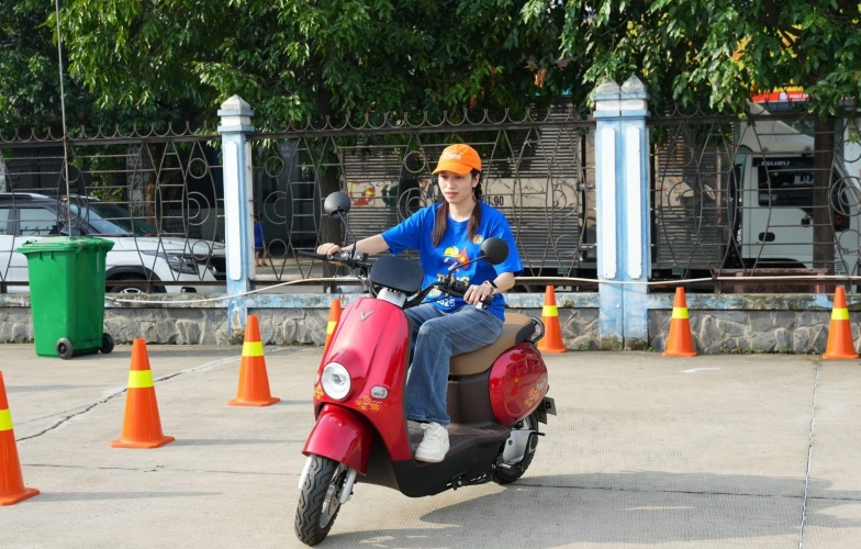 Người dùng Việt cần lưu ý gì khi đổi từ xe máy xăng sang xe máy điện?